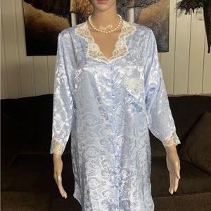 Partner’s Mervyn’s~Vintage Size Medium Purple Floral Intimate Nightshirt